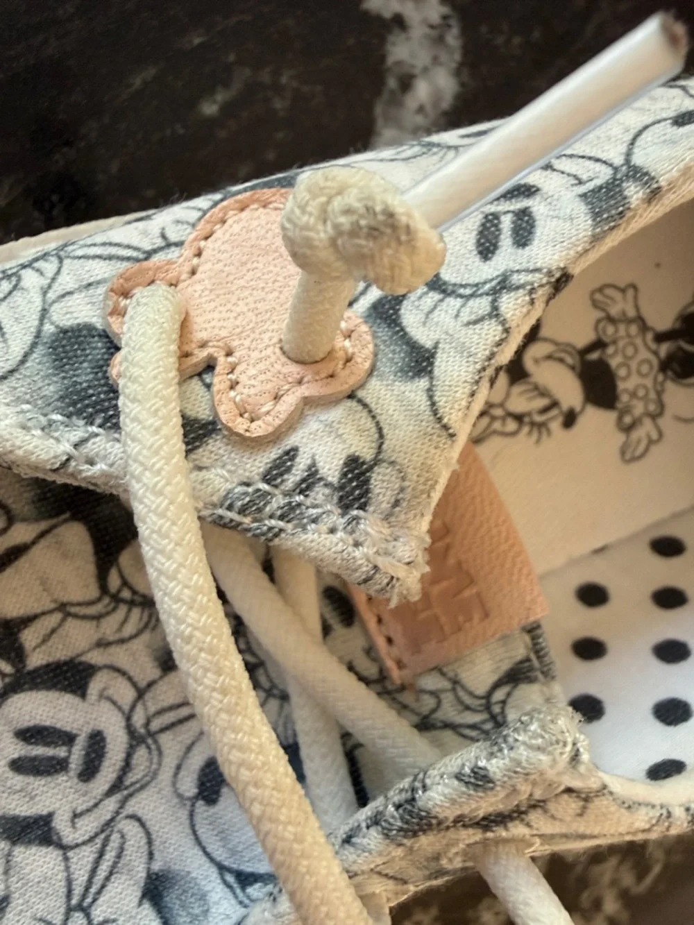 Minnie Mouse hey dude loafers for toddler girl in black and white - Picture 9 of 9
